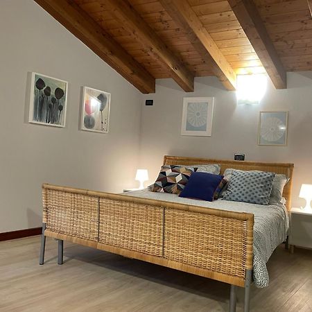 Villa Maria Apartments Moniga del Garda ภายนอก รูปภาพ