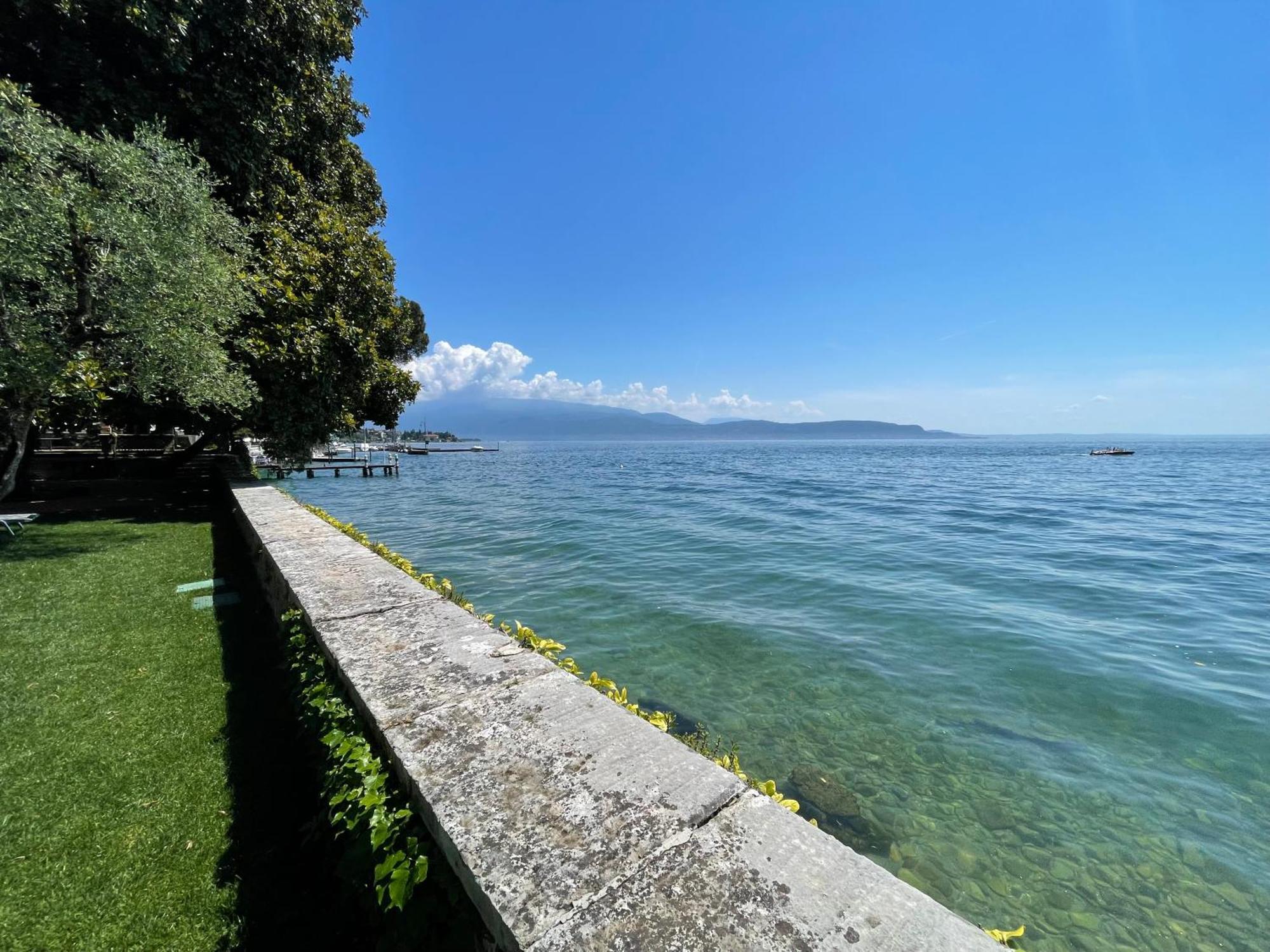 Villa Maria Apartments Moniga del Garda ภายนอก รูปภาพ