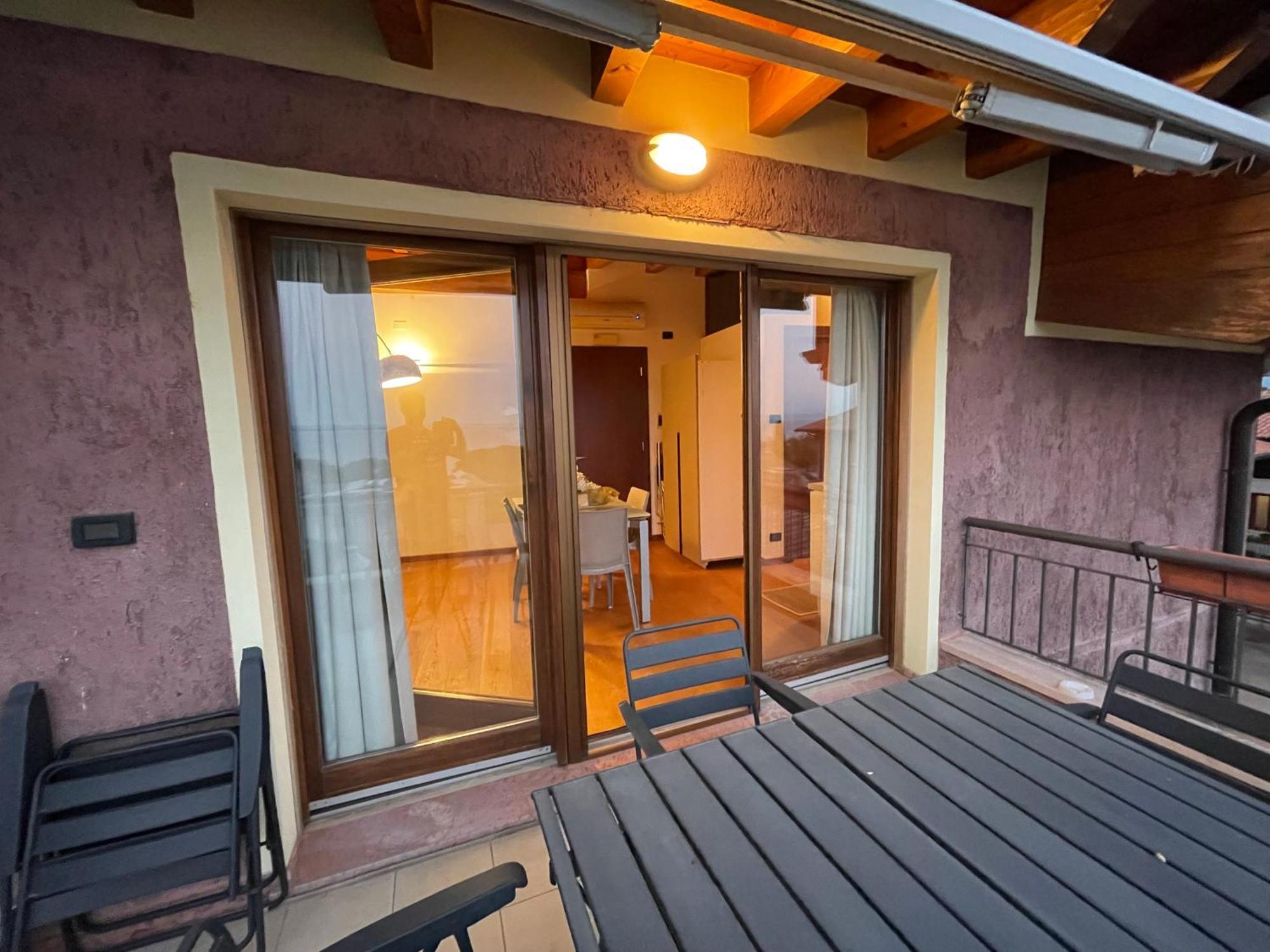 Villa Maria Apartments Moniga del Garda ภายนอก รูปภาพ